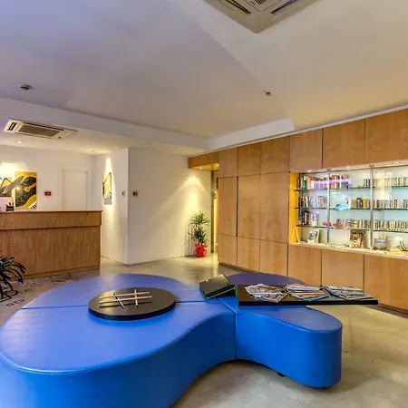 Franklin Feel The Sound Hotell