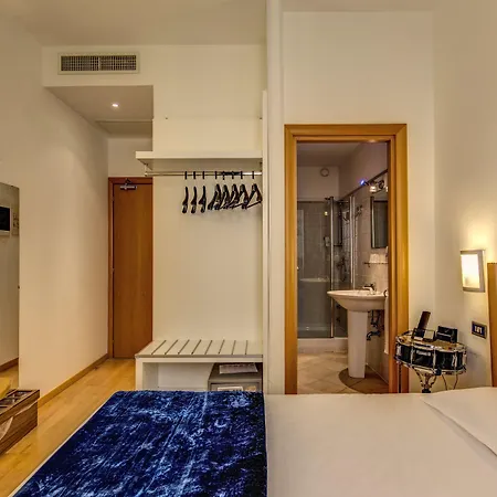 Hotell Franklin Feel The Sound