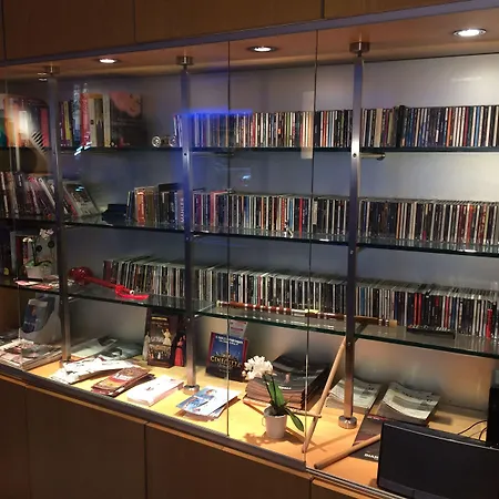 Hotell Franklin Feel The Sound 3*