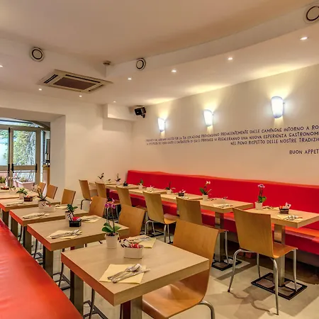 Franklin Feel The Sound Hotell 3*