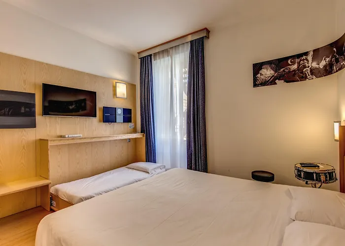 Franklin Feel The Sound Hotel Rzym