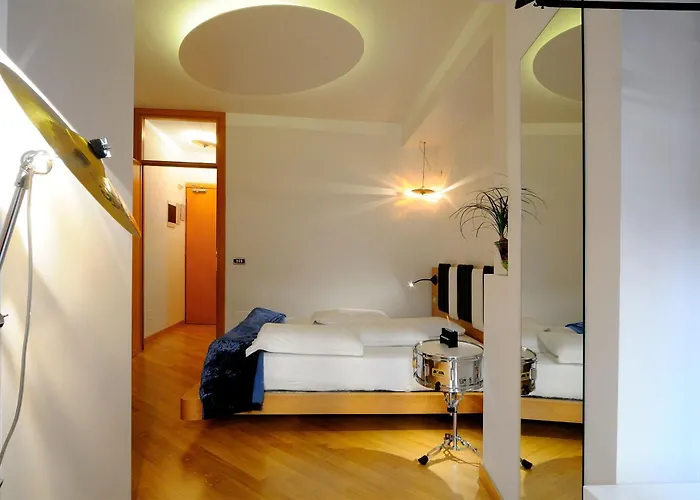 Franklin Feel The Sound Hotel Rzym