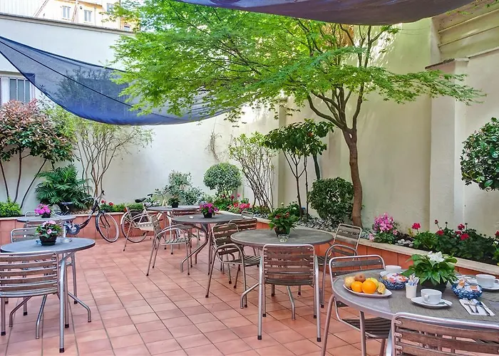 Franklin Feel The Sound Hotel 3*