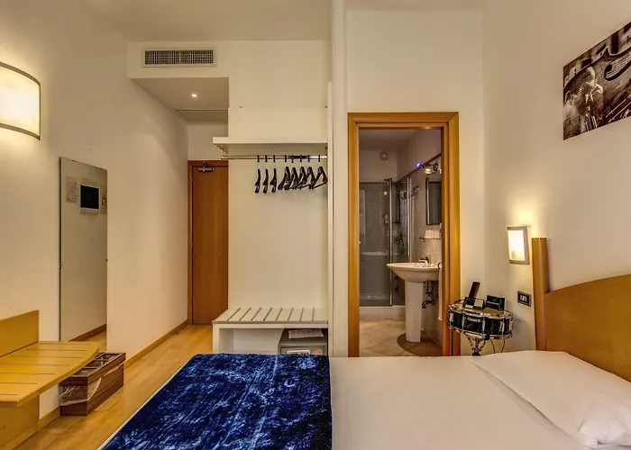 Hotel Franklin Feel The Sound