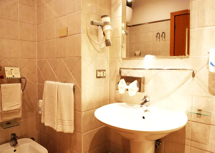 Franklin Feel The Sound Hotel 3*